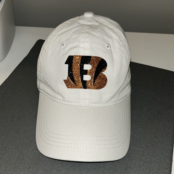 ⭐️HP⭐️ RESTOCK - Handmade Sparkle Bengals Hat - Picture 2 of 5